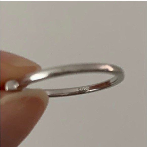 Moissanite Emerald cut Sterling Silver Ring - Picture 3 of 3